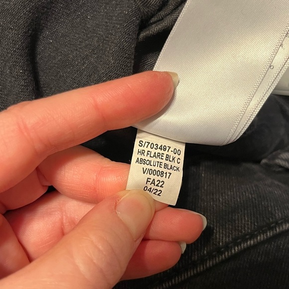 Gap High Rise '70s Flare Jeans - Picture 11 of 14